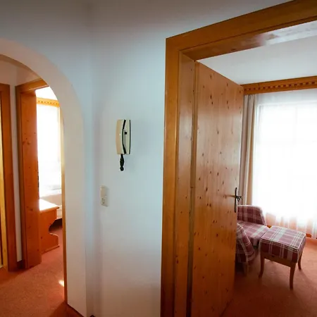 Aparthotel Alpin Life-3